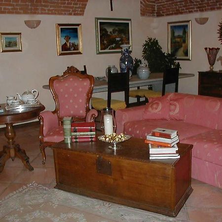 Torre Dei Frati Bed & Breakfast Fossano Exterior photo