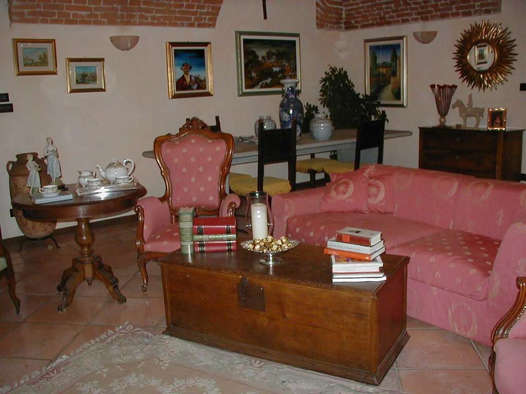 Torre Dei Frati Bed & Breakfast Fossano Exterior photo