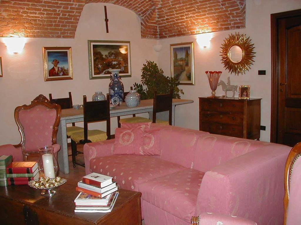Torre Dei Frati Bed & Breakfast Fossano Exterior photo